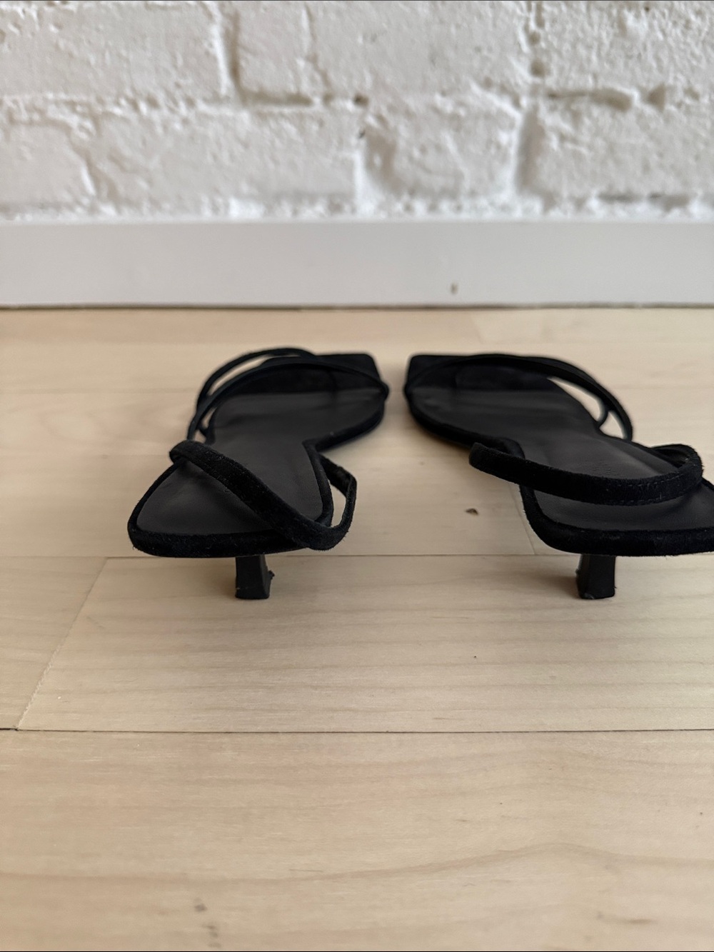 Women’s St. Agni Black Strappy Kitten Heel Sandals Size 40 - Picture 5 of 7